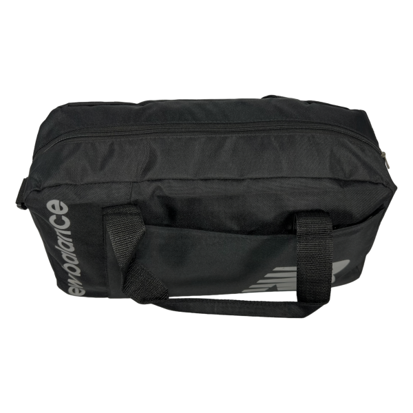 Стильная спортивная сумка BagWay на три отделения, черный цвет