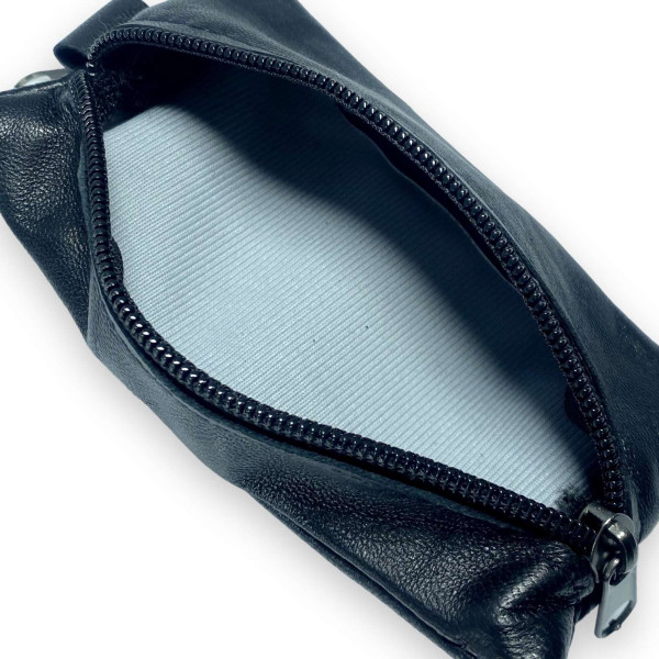 Ключница, натуральная кожа, ручная работа, два отделения на замках, черная