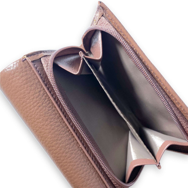 Кожаный женский кошелек, бежевый Кожаный женский кошелек, бежевый