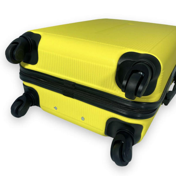 Валіза Wings 60 л, одне відділення, кодовий замок, висувна ручка, розмір 60,5*41*24 см, вага 3,2 кг, жовта