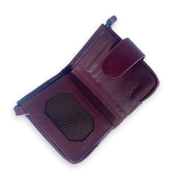 Гаманець жіночий з натуральної шкіри, бордового кольору Гаманець жіночий з натуральної шкіри, бордового кольору