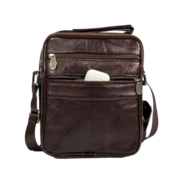 Классическая сумка через плечо на пять отделений, кожаная, 4 л Классическая сумка через плечо на пять отделений, кожаная, 4 л