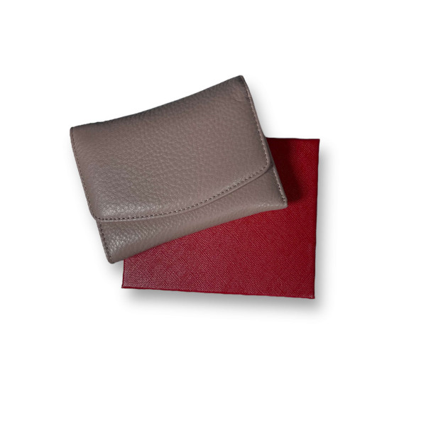 Женский кошелек, кожаный, бежевый, отдел для монет та 1 отделение для купюр