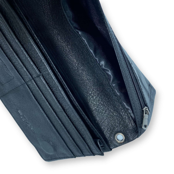 Кошелек мужской кожаный, 3 отделения для купюр, 19 ячеек для карточек, черный Кошелек мужской кожаный, 3 отделения для купюр, 19 ячеек для карточек, черный