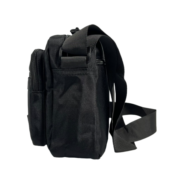 Сумка через плечо, одно отделение, два фронтальных кармана, черная