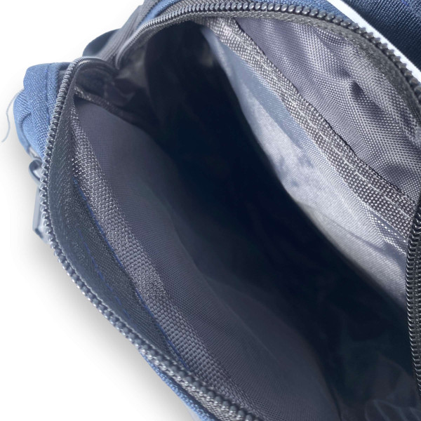 Сумка мужская через плечо Gorangd, два отделения, два фронтальных кармана, задний карман размер 20*15*10см синяя Сумка мужская через плечо Gorangd, два отделения, два фронтальных кармана, задний карман размер 20*15*10см синяя