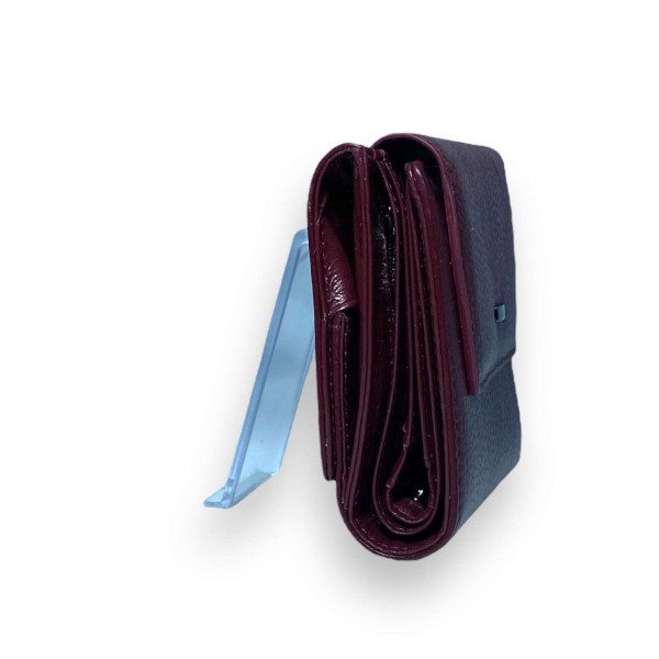 Стильний жіночий гаманець, шкіряний, з кнопковою застібкою, колір бордо Стильний жіночий гаманець, шкіряний, з кнопковою застібкою, колір бордо