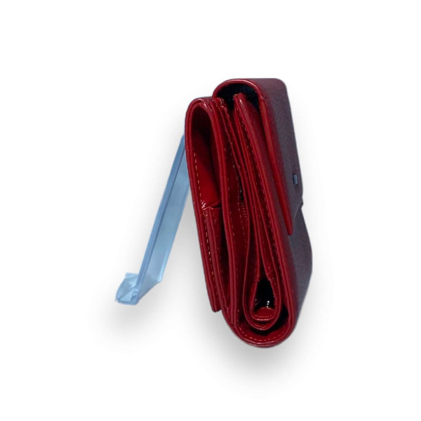 Стильный кошелек из натуральной кожи, с кнопочной застежкой, красный Стильный кошелек из натуральной кожи, с кнопочной застежкой, красный