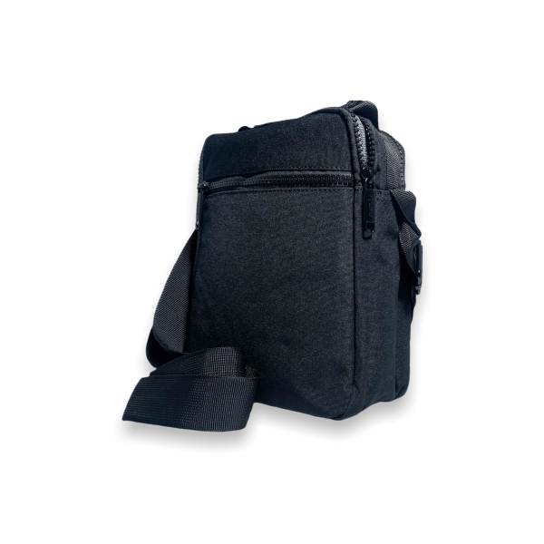 Сумка через плечо мужская, 1966, два основных отделения, дополнительные карманы, размеры 22*17*10 см, черная Сумка через плечо мужская, 1966, два основных отделения, дополнительные карманы, размеры 22*17*10 см, черная