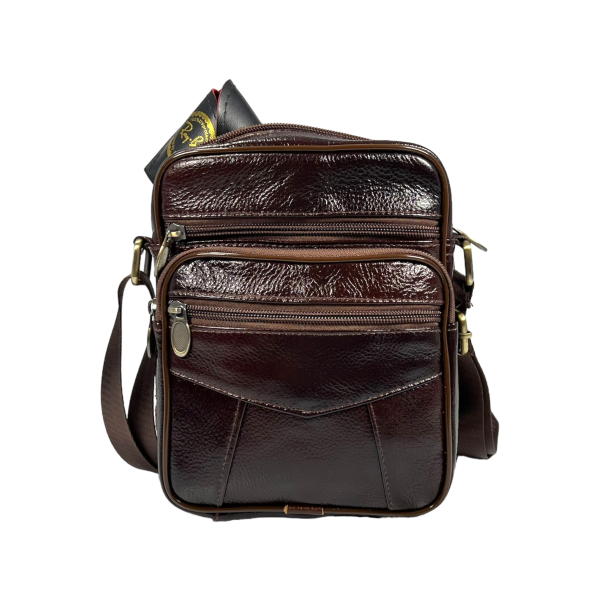 Стильная сумка через плечо, цвет коричневый, 4 отделения. Стильная сумка через плечо, цвет коричневый, 4 отделения.