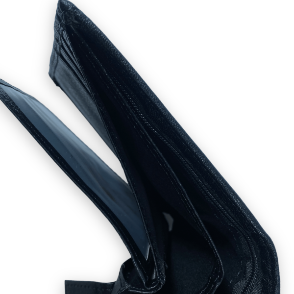 Мужской кошелек SXL кожзаменитель 2 отдела для купюр 4 для карточек размер: 12*10*2 см черный Мужской кошелек SXL кожзаменитель 2 отдела для купюр 4 для карточек размер: 12*10*2 см черный