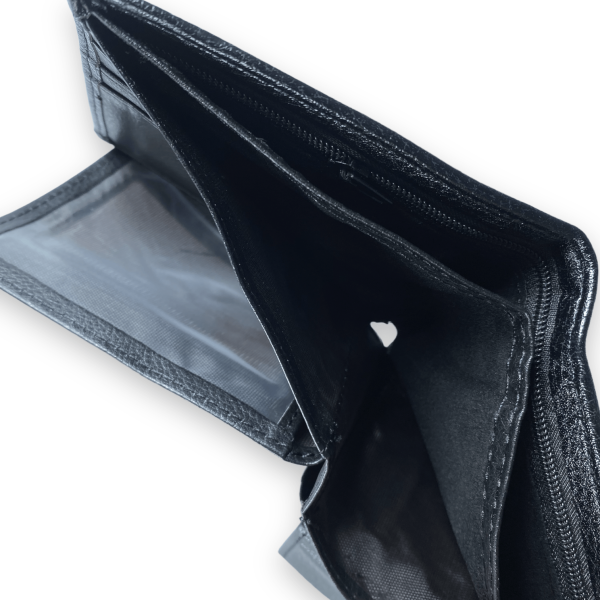 Мужской кошелек Devi's кожзаменитель 2 отдела для купюр 4 для карточек размер: 12*10*2 см черный