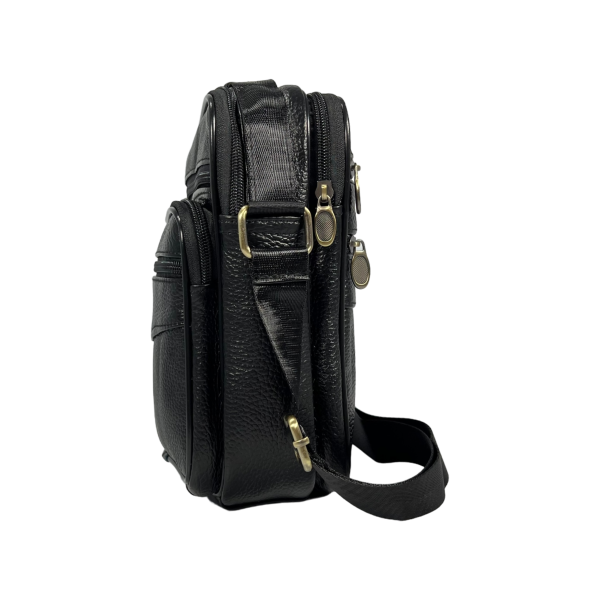 Сумка через плече з натуральної шкіри на п'ять відділень чорного кольору