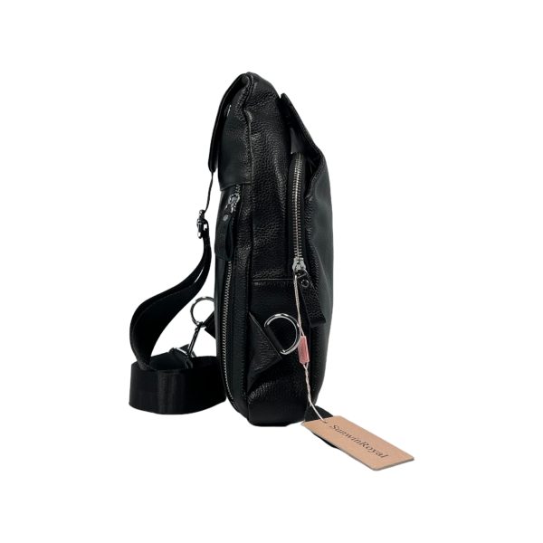 Сумка-слинг на два отделения, застежка на молнии и магните, черного цвета Сумка-слинг на два отделения, застежка на молнии и магните, черного цвета