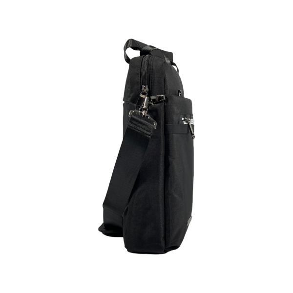 Практична та стильна сумка через плече на три відділення чорного кольору