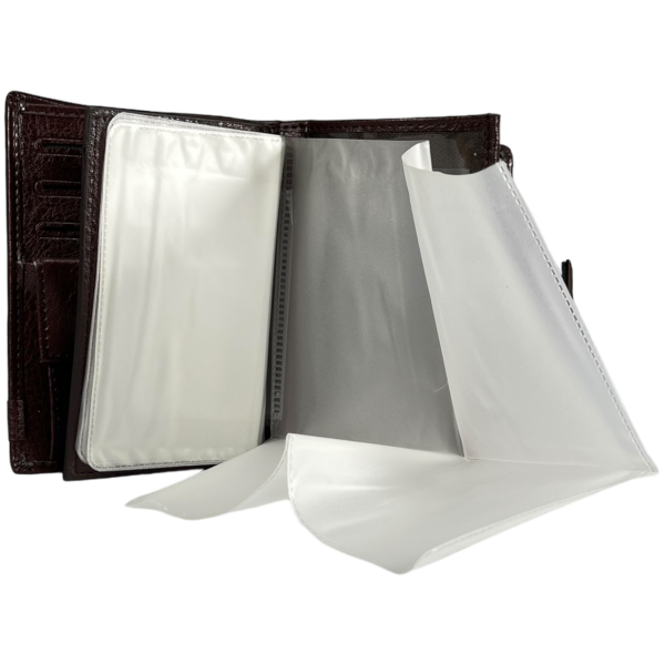 Чоловічий гаманець-книжка з монетнецею коричневого кольору