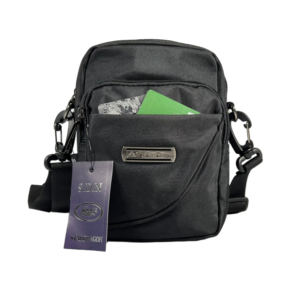 Стильна і функціональна сумка через плече на чотири відділення, чорна Стильна і функціональна сумка через плече на чотири відділення, чорна