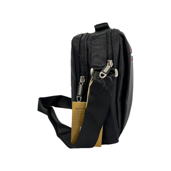 Комфортная и многофункциональная сумка через плечо, крепкая, 3 отделения, черная с красным Комфортная и многофункциональная сумка через плечо, крепкая, 3 отделения, черная с красным