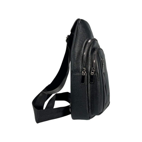 Современная мужская сумка через плечо на три отделения, цвет черный Современная мужская сумка через плечо на три отделения, цвет черный