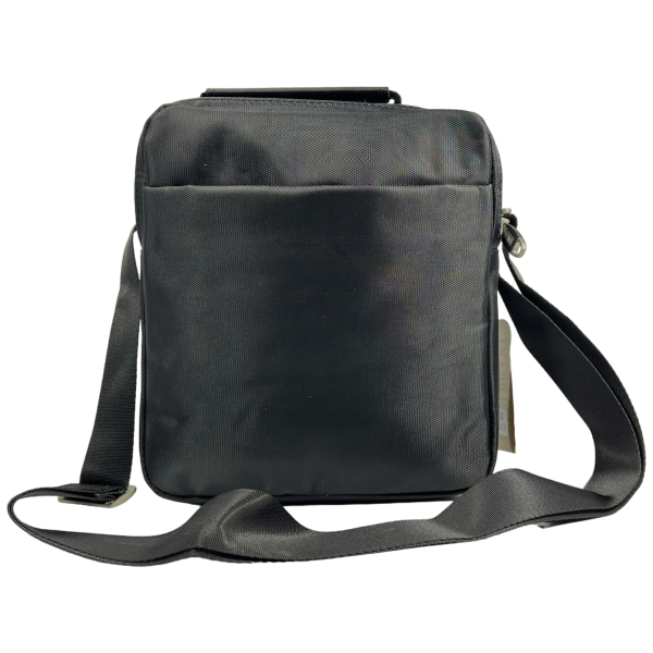 Сумка через плечо классического стиля на три отделения, 4 л, черная Сумка через плечо классического стиля на три отделения, 4 л, черная