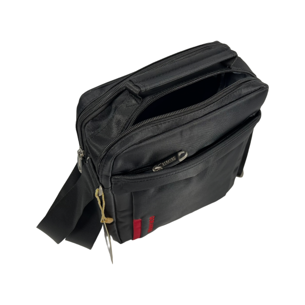 Сумка через плечо классического стиля на три отделения, 4 л, черная Сумка через плечо классического стиля на три отделения, 4 л, черная