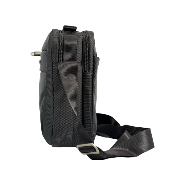Сумка через плечо на три отделения, текстиль, 4 л, крепкая, черная