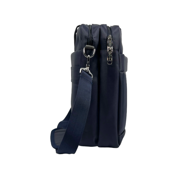 Компактная сумка через плечо на три отделения, цвет синий Компактная сумка через плечо на три отделения, цвет синий