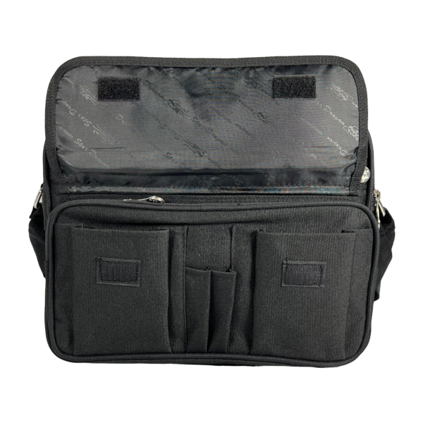 Вместительная функциональная сумка через плечо на шесть отделений, цвет черный Вместительная функциональная сумка через плечо на шесть отделений, цвет черный