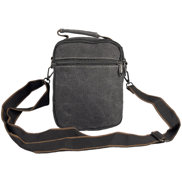 Сумка через плечо на пять отделений, 3 л, основная застежка на молнии, черная Сумка через плечо на пять отделений, 3 л, основная застежка на молнии, черная