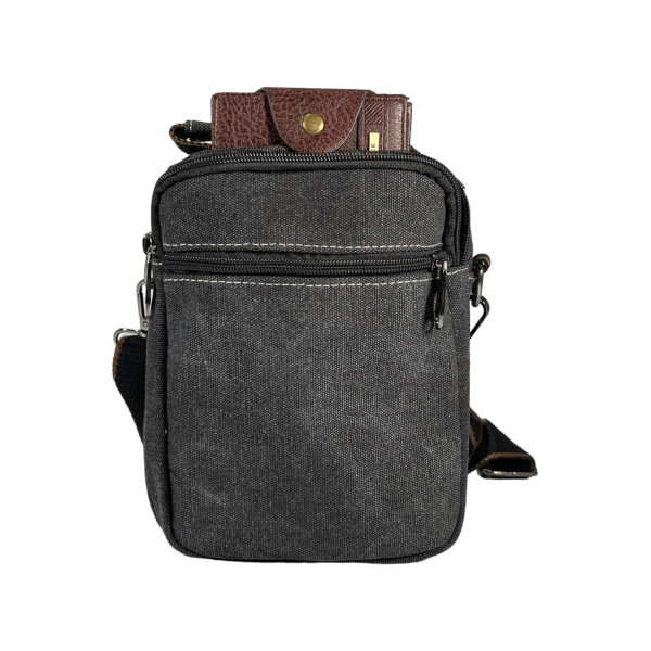 Сумка через плечо на пять отделений, 3 л, основная застежка на молнии, черная Сумка через плечо на пять отделений, 3 л, основная застежка на молнии, черная