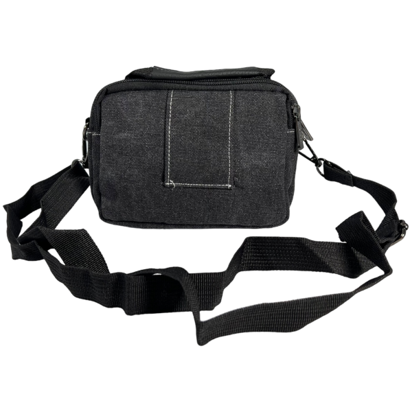 Брезентова та водонепроникна сумка через плече на три відділення чорного кольору Брезентова та водонепроникна сумка через плече на три відділення чорного кольору