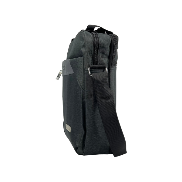 Сумка через плечо на четыре отделения, специальный карман для планшета, черная Сумка через плечо на четыре отделения, специальный карман для планшета, черная