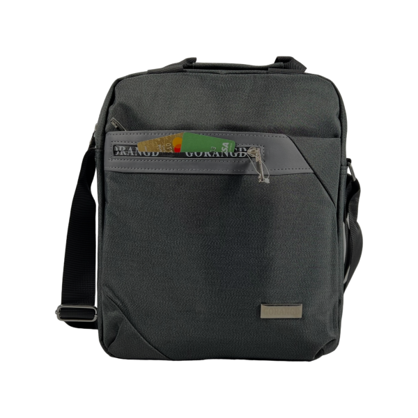 Сумка через плечо на четыре отделения, специальный карман для планшета, черная Сумка через плечо на четыре отделения, специальный карман для планшета, черная