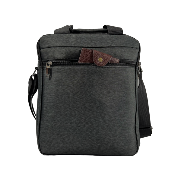 Сумка через плечо на четыре отделения, специальный карман для планшета, черная Сумка через плечо на четыре отделения, специальный карман для планшета, черная