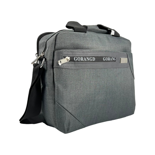 Вместительная мужская сумка через плечо на три отделения, 8 л, серая Вместительная мужская сумка через плечо на три отделения, 8 л, серая