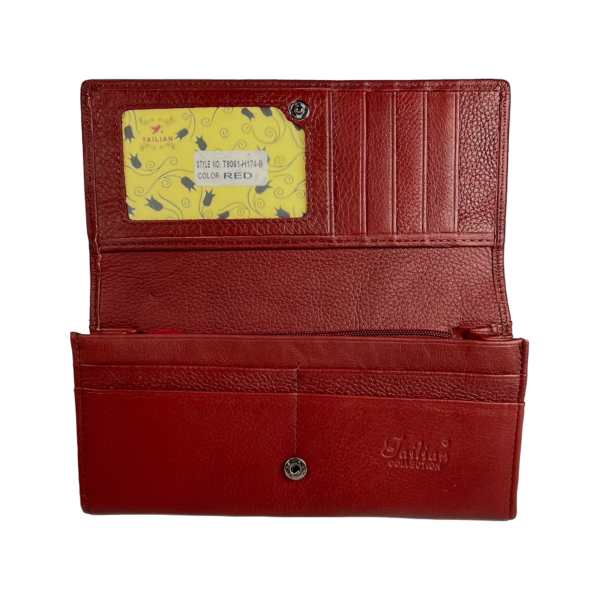 Кожаный женский кошелек с кнопочной застежкой