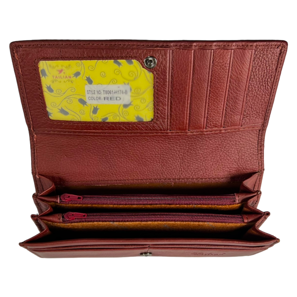 Кожаный женский кошелек с кнопочной застежкой