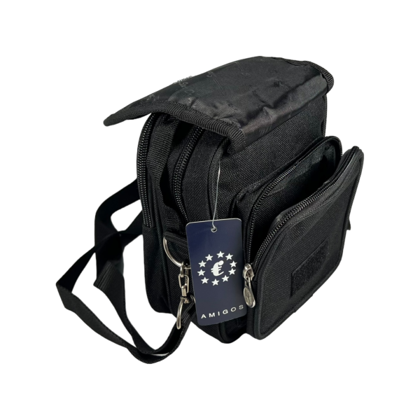 Компактная сумка через плечо на четыре отделения классического черного цвета Компактная сумка через плечо на четыре отделения классического черного цвета