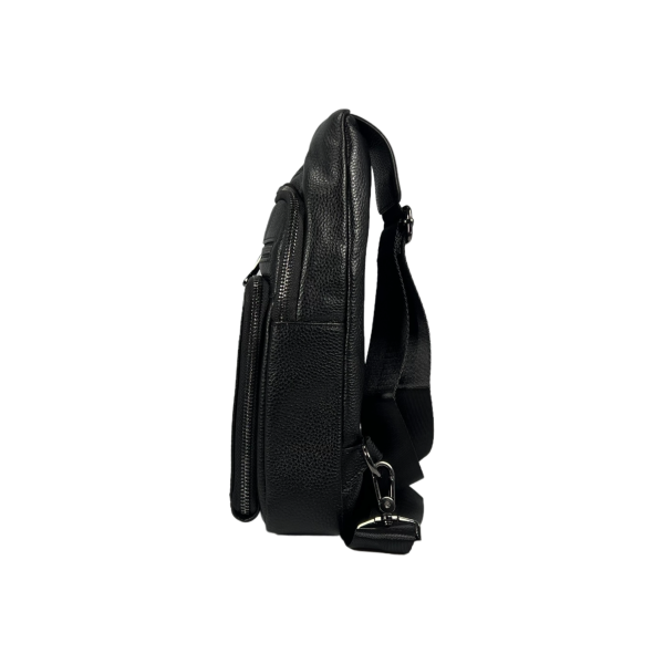 Сумка-слинг на три отделения, черного цвета, 4 л Сумка-слинг на три отделения, черного цвета, 4 л