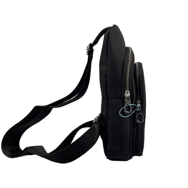 Сумка-слинг на три отделения, видонепроницаемая ткань, черная Сумка-слинг на три отделения, видонепроницаемая ткань, черная
