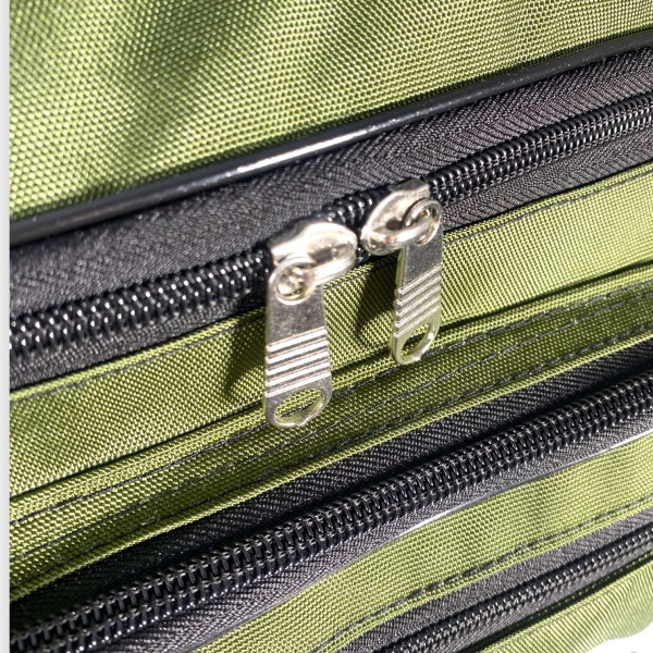 Сумка дорожная, одно отделение, две боковых кармана, три фронтальных кармана, размер: 75*40*35 см, зеленая