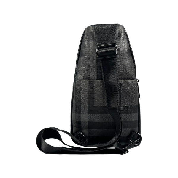 Современная мужская сумка-слинг на три отделения серого цвета Современная мужская сумка-слинг на три отделения серого цвета