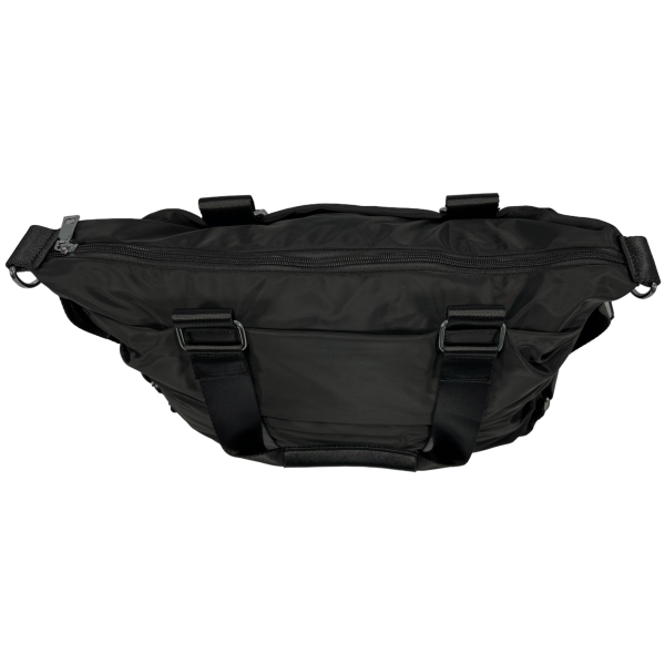 Велика містка жіноча сумка через плече на одне відділення, чорна