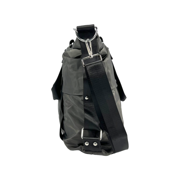 Жіноча практична та функціональна сумка через плече на одне відділення сірого кольору, 22 л Жіноча практична та функціональна сумка через плече на одне відділення сірого кольору, 22 л