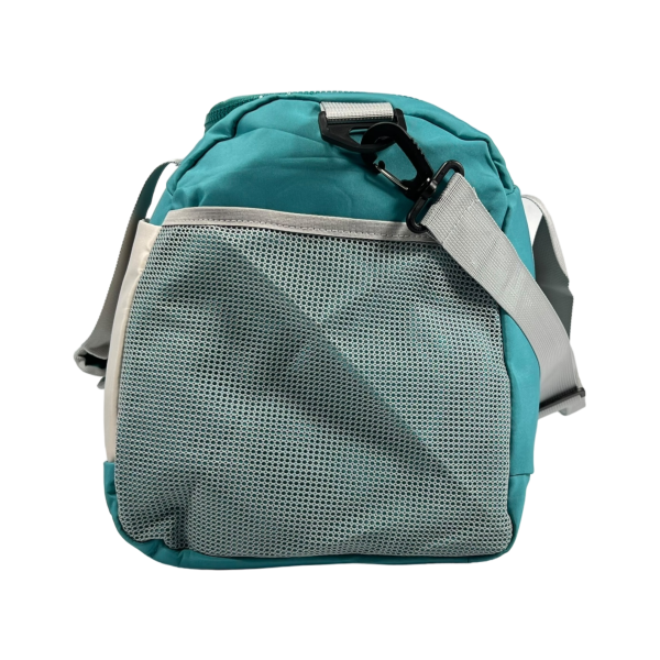 Спортивная сумка Jinyubo на три выделения 5057-1 бирюзовая. Спортивная сумка Jinyubo на три выделения 5057-1 бирюзовая.