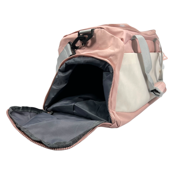 Спортивная сумка Jinyubo на три отделения 5057-4 розовый Спортивная сумка Jinyubo на три отделения 5057-4 розовый