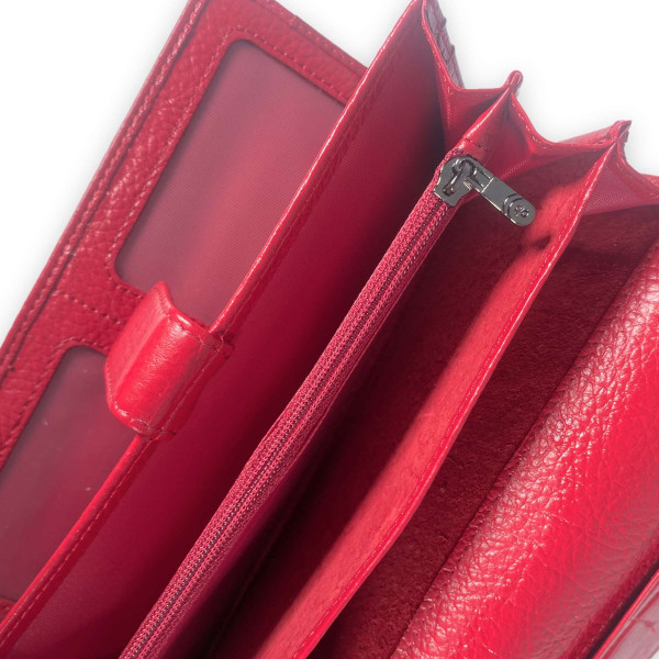 Женский кошелек с экокожи, 1 отделение для купюр и застежкой на кнопке, красный Женский кошелек с экокожи, 1 отделение для купюр и застежкой на кнопке, красный