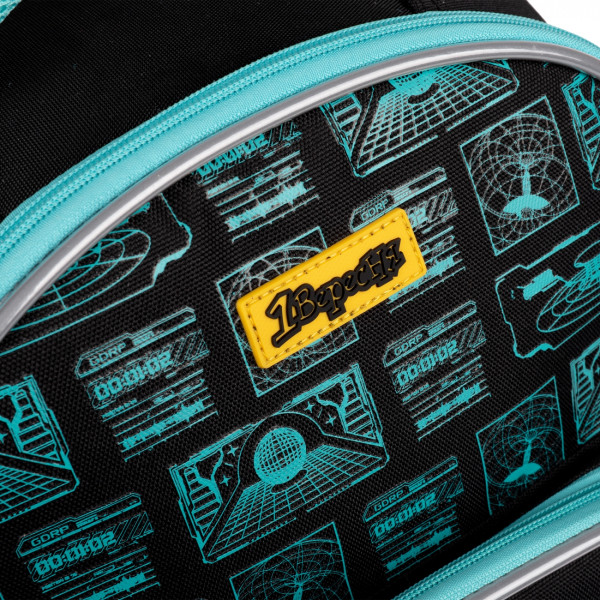 Школьный рюкзак 1 вересня полукаркасный, два отделения, фронтальный карман, два боковых кармана, черный S-97 Deep Space Школьный рюкзак 1 вересня полукаркасный, два отделения, фронтальный карман, два боковых кармана, черный S-97 Deep Space