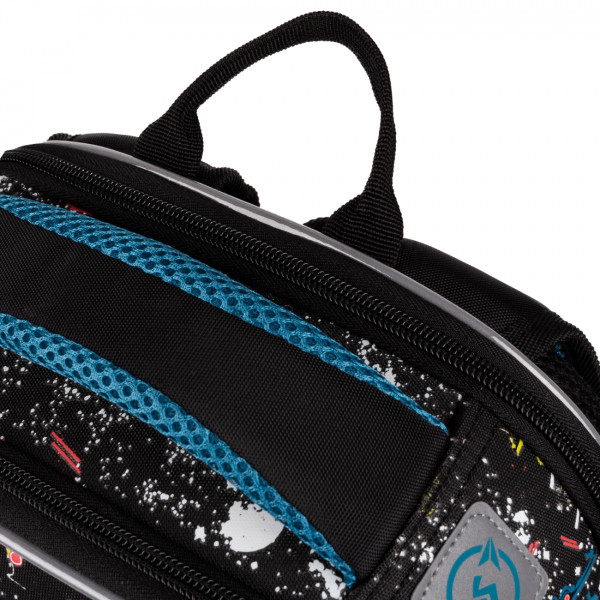 Ортопедический школьный рюкзак YES, полукаркасный на два отделения с фронтальными карманами. Ортопедический школьный рюкзак YES, полукаркасный на два отделения с фронтальными карманами.