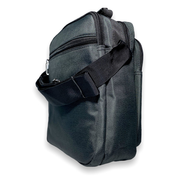 Мужская сумка через плечо 5906 два отдела, 3 фронтальных кармана раз.26*20*10 см черная